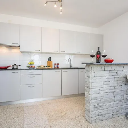 Andelic 2 By Interhome Apartamento