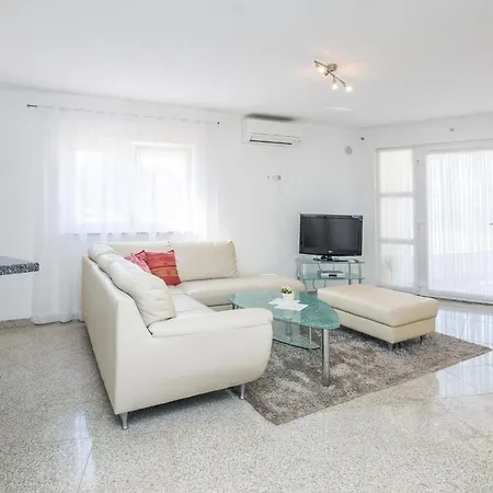 Andelic 2 By Interhome Vir